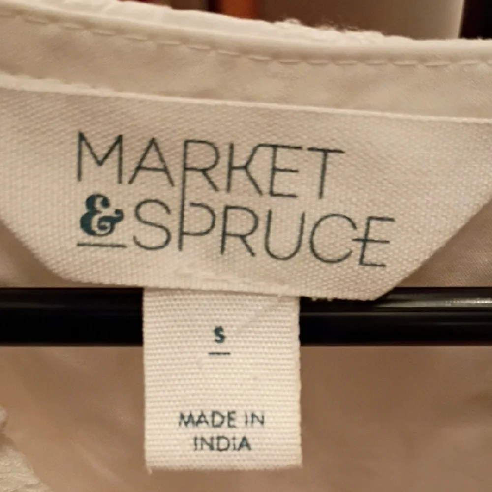 Market & Spruce White Eyelet Blouse - Picture 2 of 7